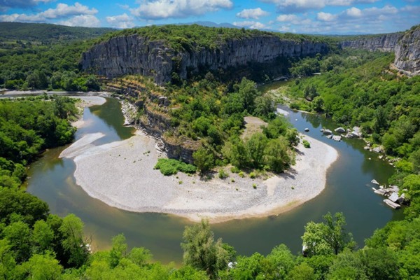Randonnée Étoile Ardèche Authentique | 5 Jours Inoubliables